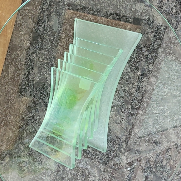 "Retired" Party-lite Art Deco Revival Style Glass Pedestal Plate - Picture 3 of 8